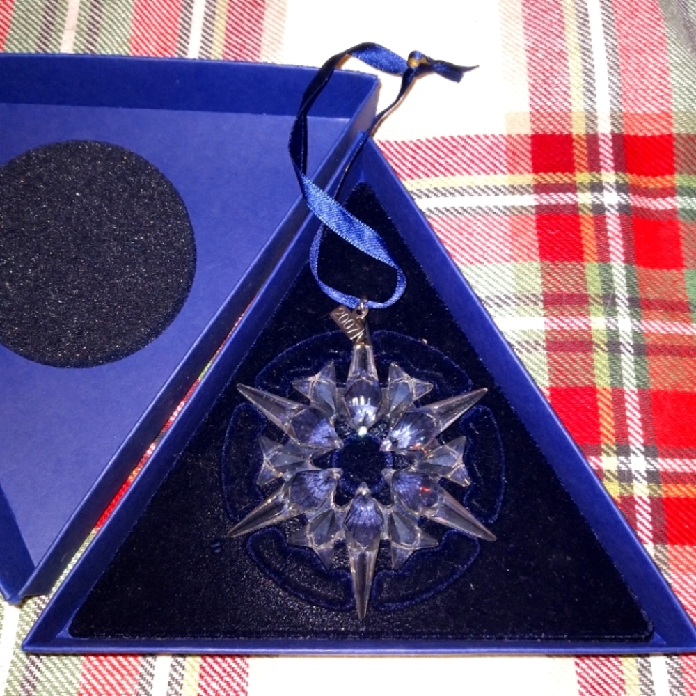 2007 Swarovski Crystal Snowflake Christmas Ornament